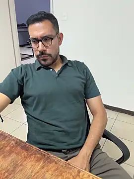 AdrianGarcia89 online show from 05/21/26, 01:36