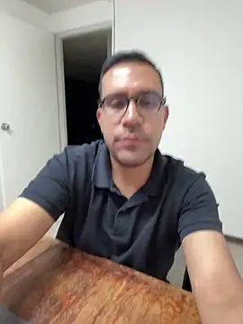 Snapshot of AdrianGarcia89 chatting on 06/06/26, 02:17 AdrianGarcia89 online show from 06/06/26, 02:17