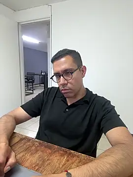 Snapshot of AdrianGarcia89 chatting on 06/12/26, 01:14 AdrianGarcia89 online show from 06/12/26, 01:14