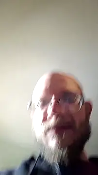 Snapshot of Sinuel chatting on 12/17/25, 09:09 Sinuel online show from 12/17/25, 09:09