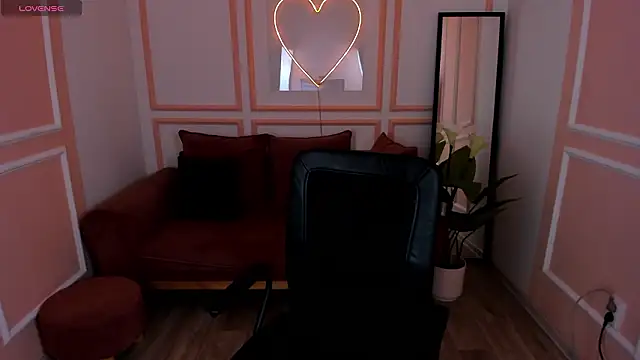 Snapshot of BunnyBooby chatting on 02/20/26, 08:44 BunnyBooby online show from 02/20/26, 08:44