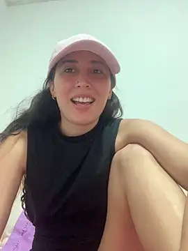 Snapshot of LatinDoll8 chatting on 06/09/26, 02:12 LatinDoll8 online show from 06/09/26, 02:12