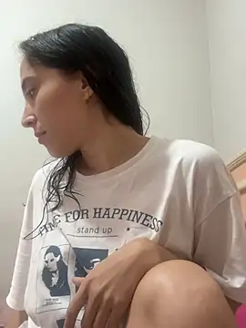 LatinDoll8 online show from 05/14/26, 02:19