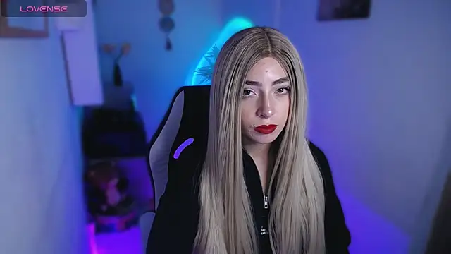 channel blondee online show from 03/12/26, 10:25