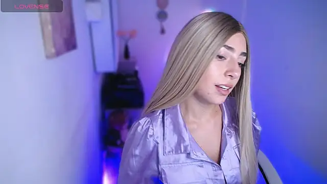 channel blondee online show from 03/11/26, 08:36