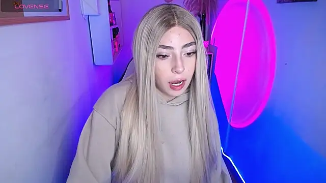 channel blondee online show from 04/13/26, 08:35