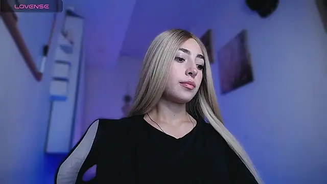 channel blondee online show from 06/03/26, 09:41