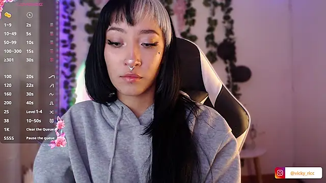 viicky r online show from 02/23/26, 03:34