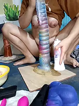 Snapshot of hi-miki chatting on 04/09/26, 08:59 hi-miki online show from 04/09/26, 08:59