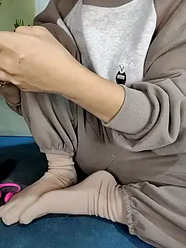 hi-miki online show from 01/07/26, 03:00