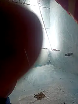 Snapshot of Nenshi_cut chatting on 12/19/25, 07:27 Nenshi cut online show from 12/19/25, 07:27