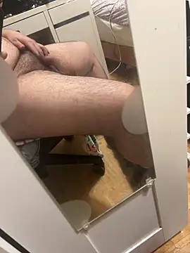 Snapshot of Cisco2946 chatting on 03/10/26, 04:27 Cisco2946 online show from 03/10/26, 04:27