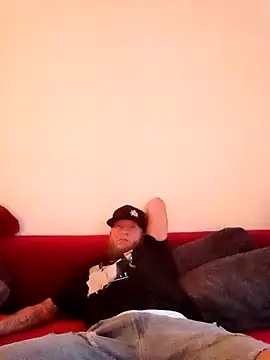 TEASER666 online show from 12/17/25, 09:25