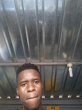 Snapshot of biggy_mash chatting on 12/17/25, 10:31 biggy mash online show from 12/17/25, 10:31