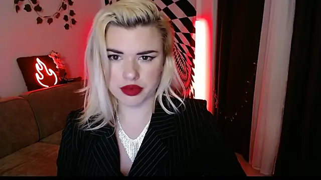 Snapshot of Ariana_Saint chatting on 02/18/26, 05:20 Ariana Saint online show from 02/18/26, 05:20