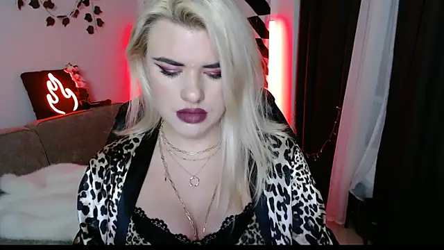 Snapshot of Ariana_Saint chatting on 03/20/26, 08:54 Ariana Saint online show from 03/20/26, 08:54