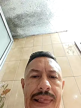 L hotcream online show from 04/07/26, 09:55