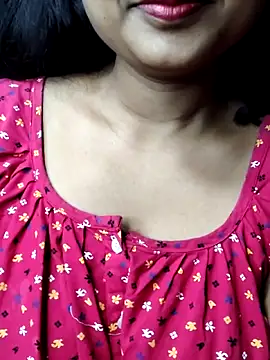 Snapshot of sweety-sexy2 chatting on 12/18/25, 04:06 sweety-sexy2 online show from 12/18/25, 04:06