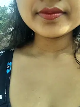 Snapshot of sweety-sexy2 chatting on 12/19/25, 03:10 sweety-sexy2 online show from 12/19/25, 03:10