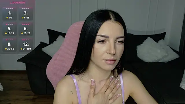 Lady charm   online show from 04/09/26, 05:53