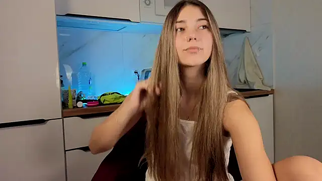 Snapshot of angel_lin chatting on 01/05/26, 05:27 angel lin online show from 01/05/26, 05:27