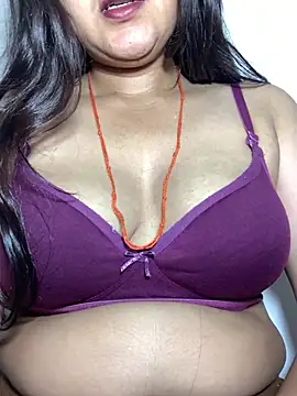 Snapshot of missmisha01 chatting on 04/08/26, 12:56 missmisha01 online show from 04/08/26, 12:56