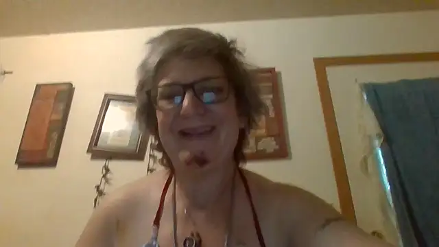 becky1111 online show from 05/28/26, 11:38