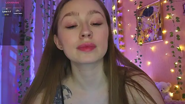 tease mee now online show from 12/20/25, 05:05