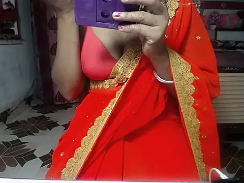 Snapshot of surbhi01 chatting on 05/11/26, 07:21 surbhi01 online show from 05/11/26, 07:21