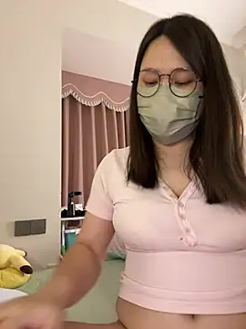 Snapshot of lele-520 chatting on 02/12/26, 03:45 lele-520 online show from 02/12/26, 03:45