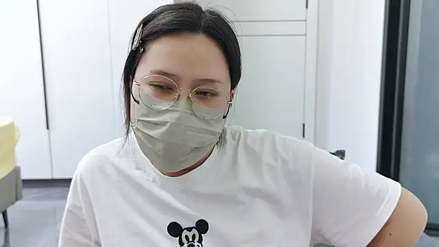 Snapshot of lele-520 chatting on 04/18/26, 09:22 lele-520 online show from 04/18/26, 09:22