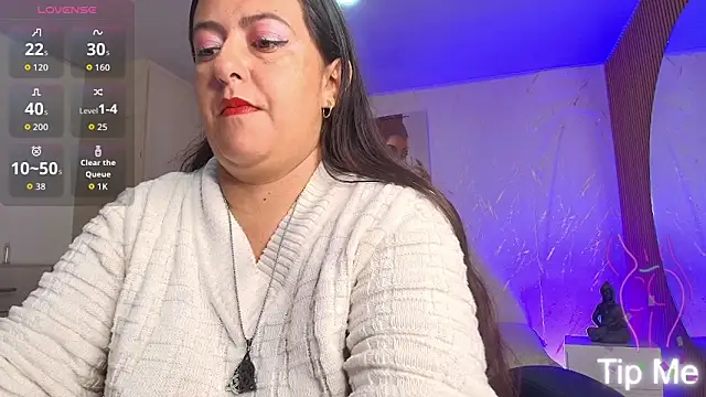 Snapshot of evelyn_harpeery chatting on 03/28/26, 11:00 evelyn harpeery online show from 03/28/26, 11:00