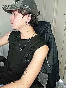 mathias crimson online show from 12/19/25, 01:13