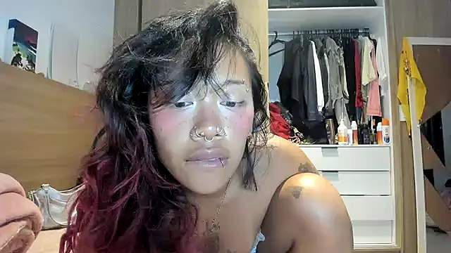 heavenngirlyy444 online show from 04/30/26, 05:58
