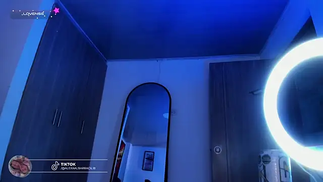 Violet Blazee online show from 03/27/26, 04:10