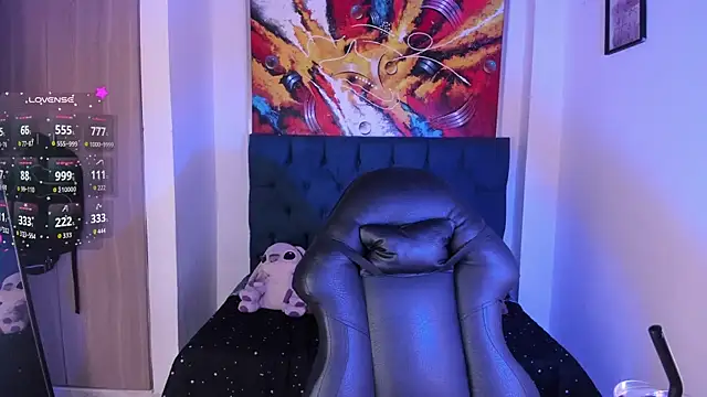 Violet Blazee online show from 12/21/25, 10:17