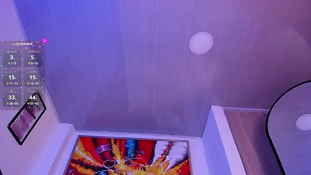 Violet Blazee online show from 02/05/26, 10:55