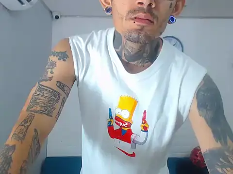 Snapshot of Boy_tatto77 chatting on 01/05/26, 06:00 Boy tatto77 online show from 01/05/26, 06:00