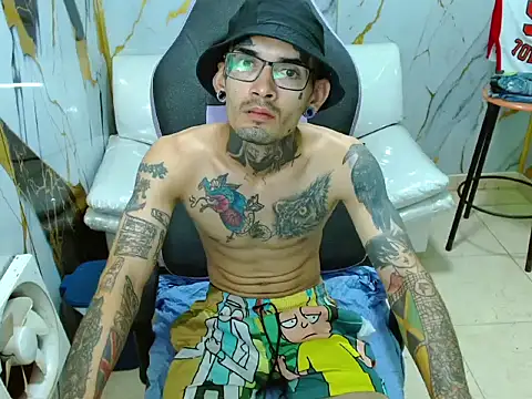 Snapshot of Boy_tatto77 chatting on 03/21/26, 12:20 Boy tatto77 online show from 03/21/26, 12:20