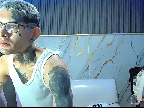 Snapshot of Boy_tatto77 chatting on 02/23/26, 06:52 Boy tatto77 online show from 02/23/26, 06:52