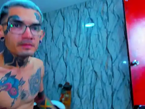 Snapshot of Boy_tatto77 chatting on 01/08/26, 05:19 Boy tatto77 online show from 01/08/26, 05:19