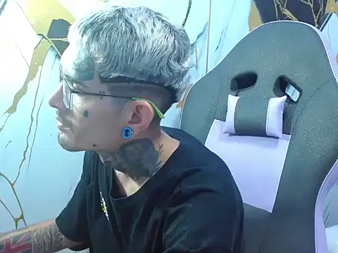 Snapshot of Boy_tatto77 chatting on 02/11/26, 05:57 Boy tatto77 online show from 02/11/26, 05:57