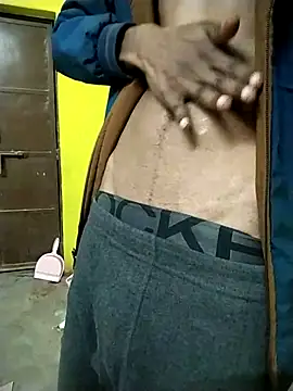 Snapshot of Jordyalnino92 chatting on 12/18/25, 02:32 Jordyalnino92 online show from 12/18/25, 02:32