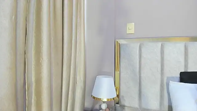 Snapshot of GahiaBelucci chatting on 06/11/26, 06:16 GahiaBelucci online show from 06/11/26, 06:16