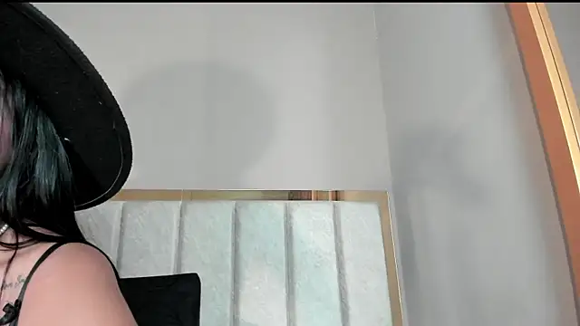 GahiaBelucci online show from 04/09/26, 06:14