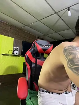 Snapshot of JustynAle2025 chatting on 02/26/26, 11:16 JustynAle2025 online show from 02/26/26, 11:16