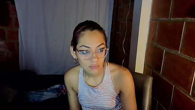 Snapshot of purepleasure777 chatting on 12/18/25, 03:38 purepleasure777 online show from 12/18/25, 03:38