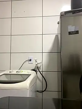 Nini  online show from 12/17/25, 11:21