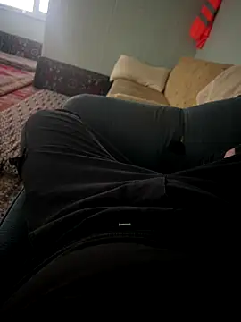 efealsnck online show from 12/18/25, 11:36