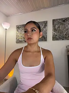 Nicollewest1 online show from 06/30/26, 11:49